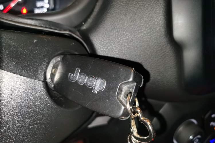 Used Jeep Renegade 2018 Connected Large Screen Version 180T Automatic High-Energy Edition Vehicle Key