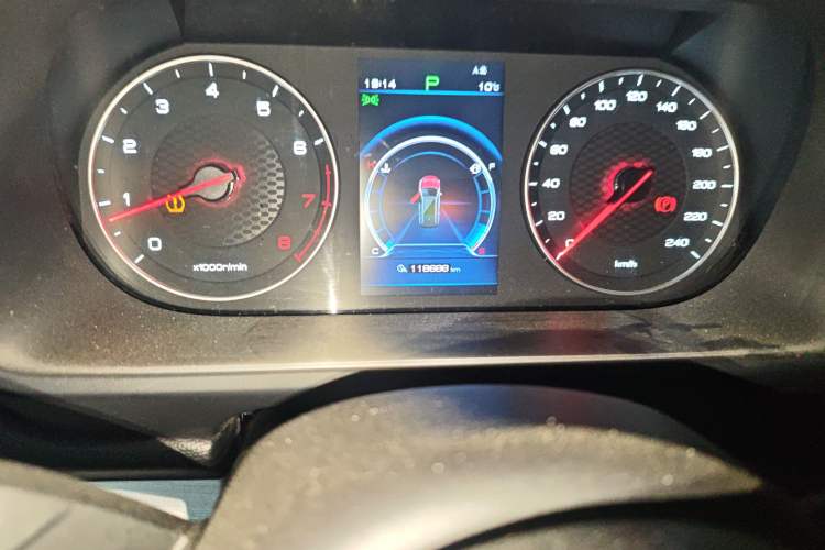 Used BYD Tang 2019 2.0T Automatic SmartConnect Luxury Edition 5 Seats China VI Standard