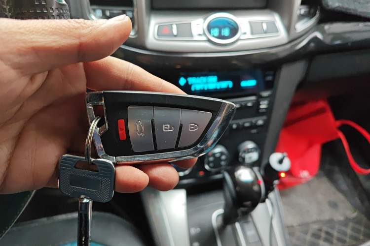 Used Chevrolet Captiva 2015 2.4L Two-Wheel Drive Urban Version 7 Seats