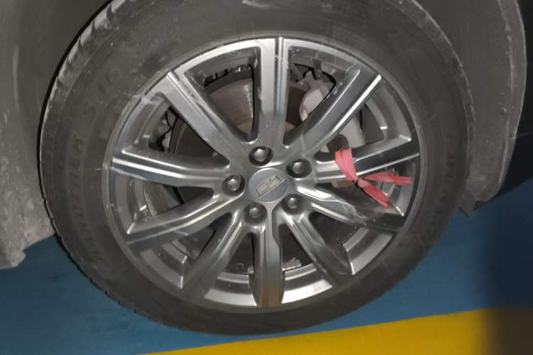 Used Cadillac XT4 2018 28T Two-Wheel-Drive Luxury Model