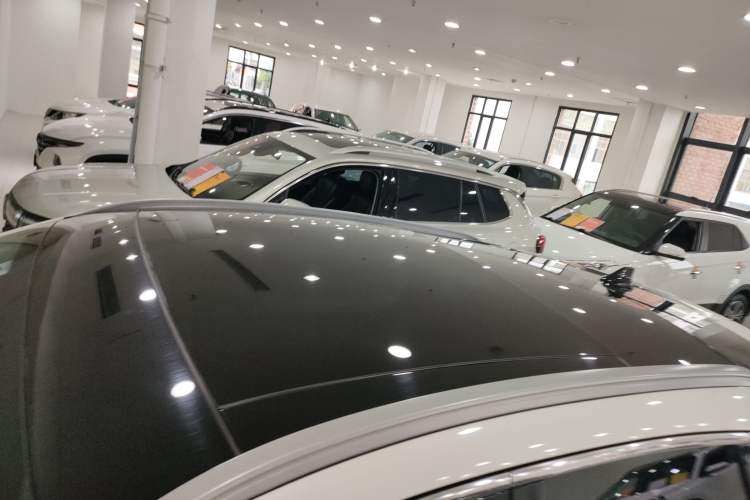 Used Ford Escape 2020 EcoBoost 245 Two-Wheel-Drive Titanium Edition