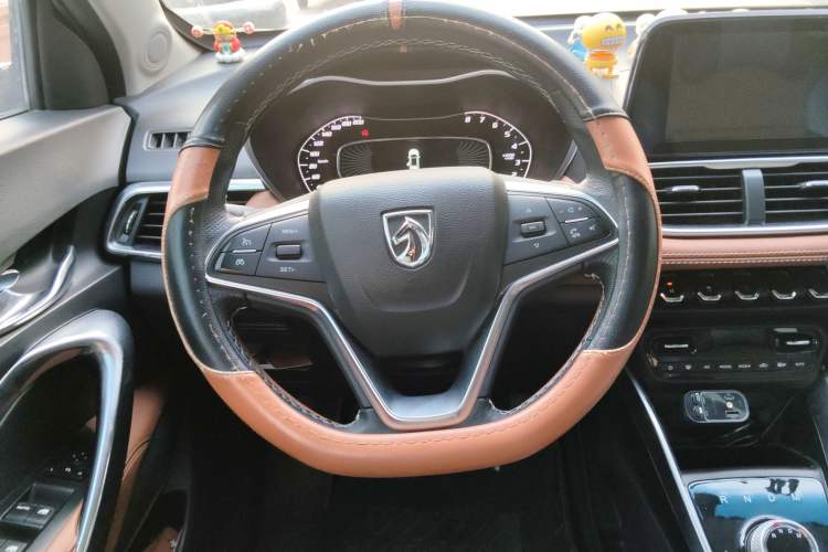 Used Baojun 510 2017 1.5L Automatic Luxury Model Steering Wheel