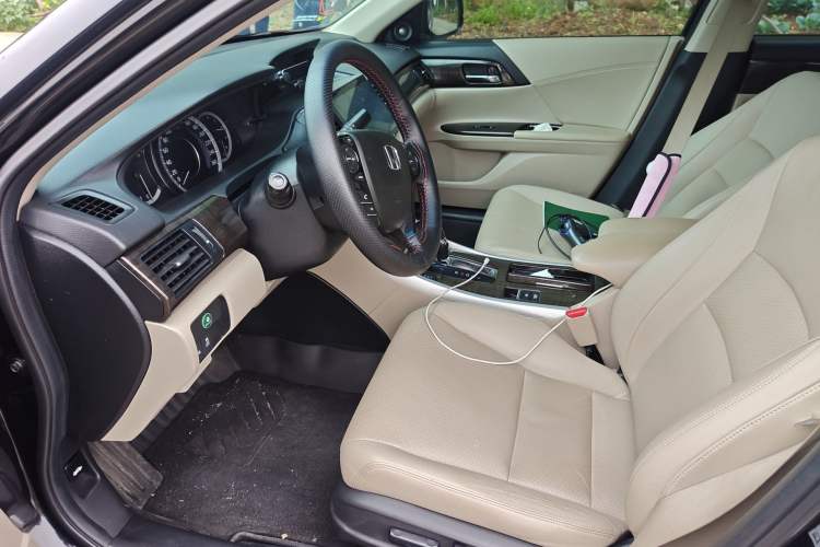 Used Honda Accord 2014 2.4L EX Luxury Edition Left Front Seat