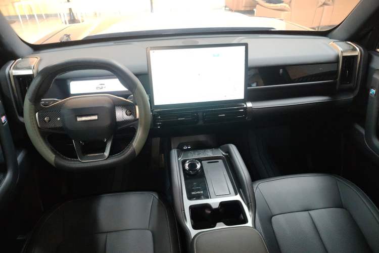 Used iCAR 03T 2024 501km Four-wheel Drive Long-Range Version