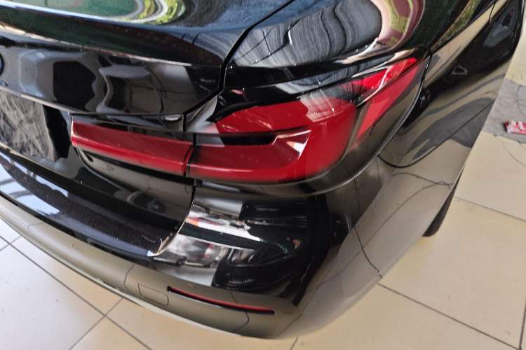 Used BMW 5 Series 2021 525Li Luxury Package
