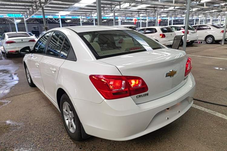 Used Chevrolet Cruze 2015 1.5L Classic SL MT