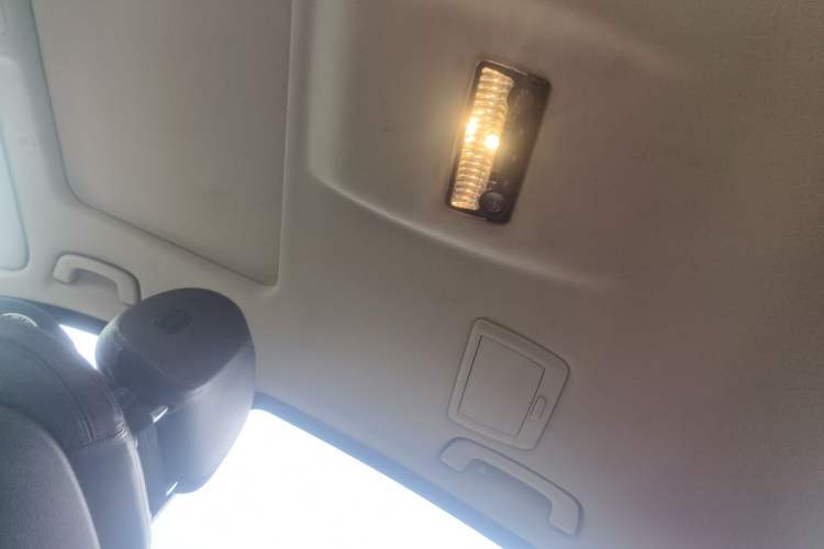 Used BMW 5 Series 2014 525Li Luxury Design Package
