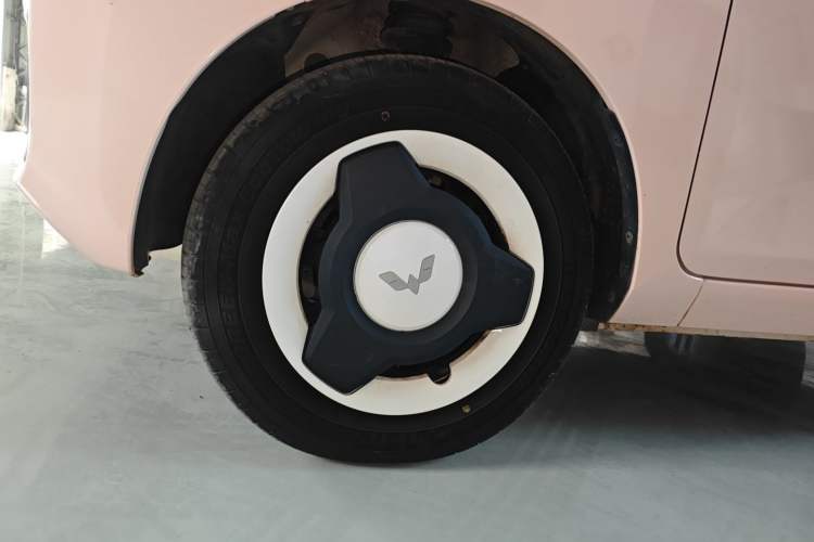 Used Wuling Hongguang MINIEV 2021 Macaron Premium Model – Lithium Iron Phosphate Exterior 4