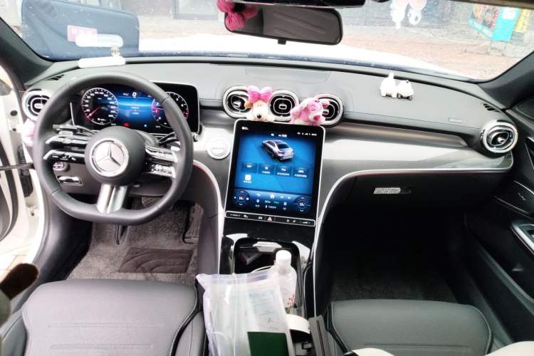 Used Mercedes-Benz C-Class 2025 C 260 L Sport Edition Center Console