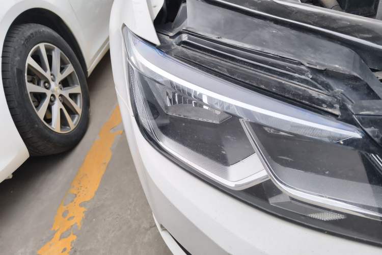 Used Volkswagen Lamando 2018 280TSI DSG Comfort Edition
