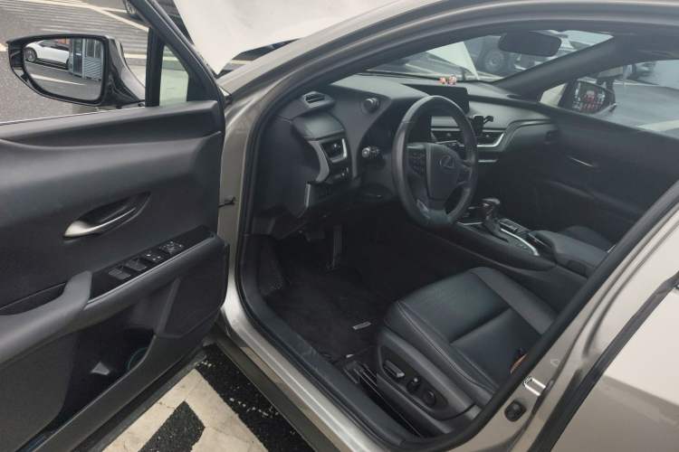 Used Lexus UX 2020 260h Explore & Adventure Edition Driver Seat