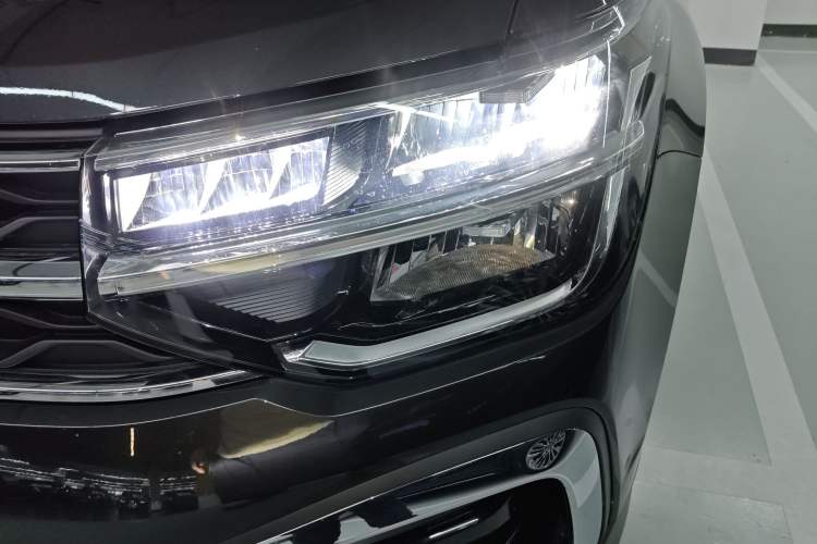 Used Volkswagen Tharu 2025 300TSI Two-Wheel-Drive Moonlight Edition Left Front Headlight