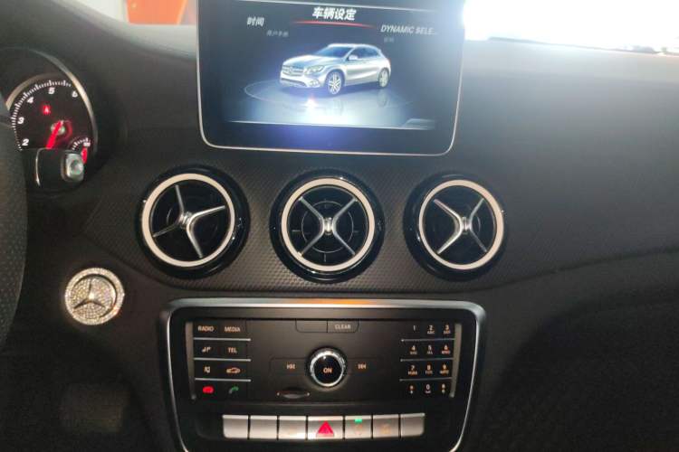 Used Mercedes-Benz GLA 2019 GLA 200 Fashion Model Audio And AC Panel