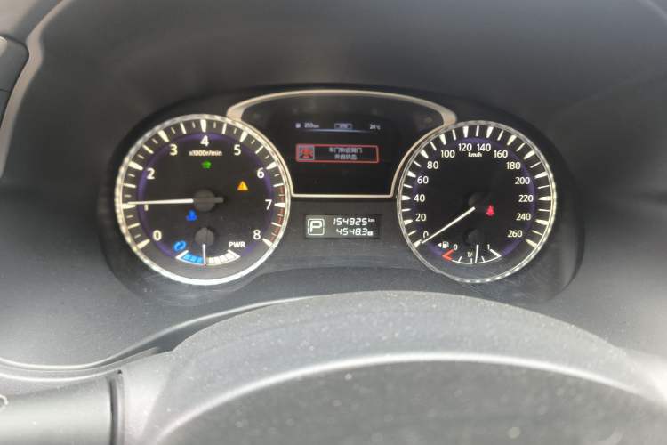 Used Infiniti QX60 2016 2.5 S/C Hybrid Two-Wheel-Drive Excellence Edition China V Standard Odometer Close Up