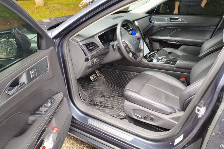 Used Ford Taurus 2019 EcoBoost 245 Premium Edition
