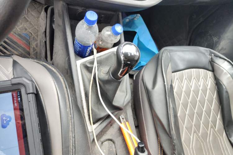 Used Chana Ruixing M60 2023 1.6L CNG Comfort-Grade 6-Seater Passenger Vehicle