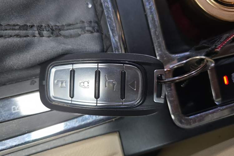 Used Geely Auto Emgrand 2017 Sedan Million Edition 1.5L CVT Luxury Model