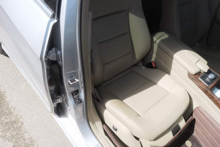 Used Mercedes-Benz E-Class 2013 E 260 L CGI Elegant Model