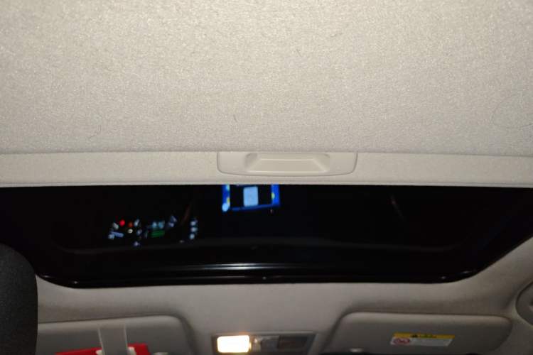 Used Nissan Lannia 2021 1.6L CVT Cool Edition Headliner