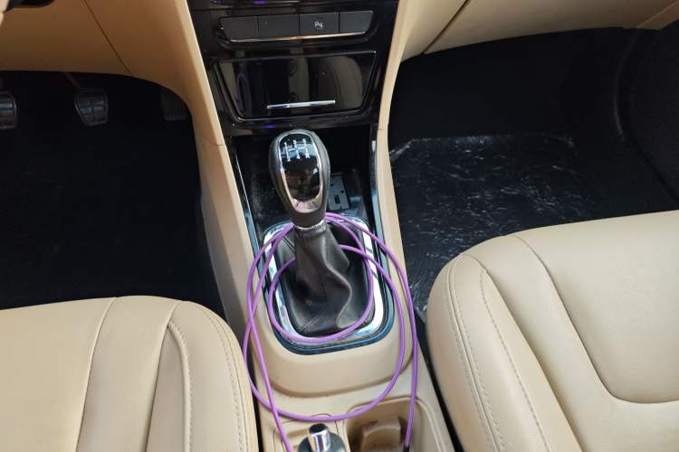 Used Chery E3 2013 1.5L Manual ZhiShang Model