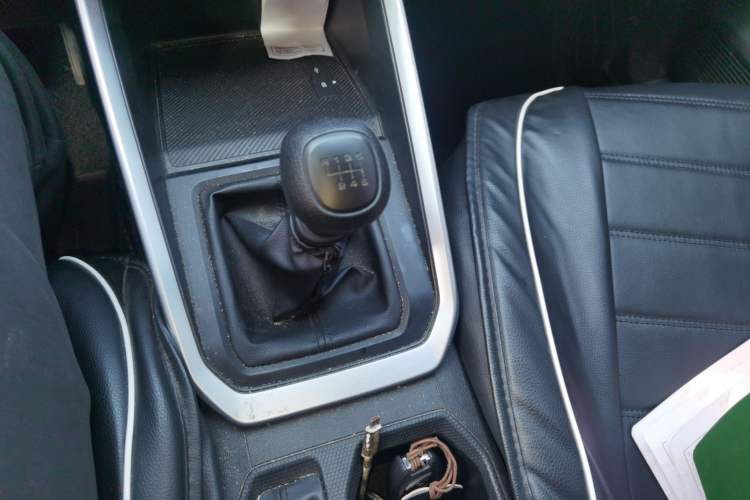 Used Wuling Alvez 2022 1.5L Manual Free-Style Model Gear Lever