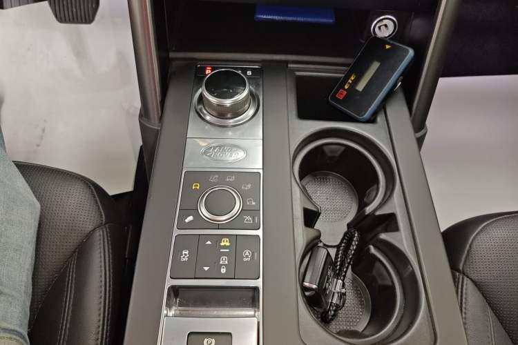 Used Land Rover Discovery 2020 3.0 SC V6 30th Anniversary Special Edition