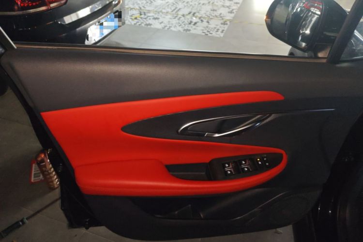 Used CHANGAN UNI-T 2020 1.5T Prestige Version