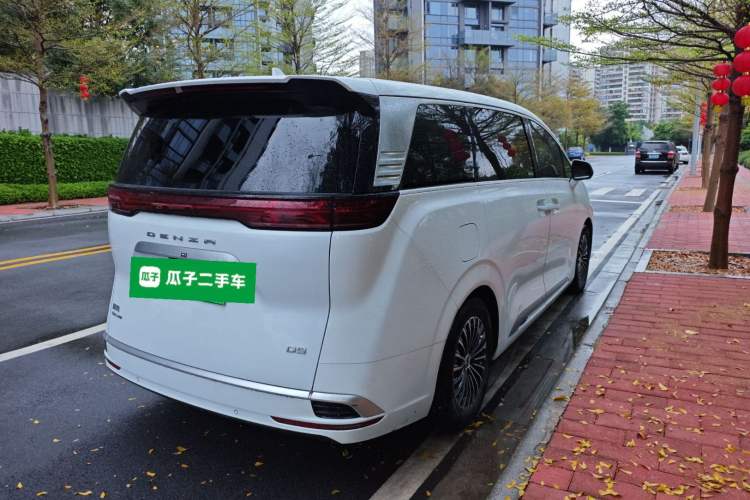 Used Denza D9 2022 DM-i 970 Four-Wheel Drive Prestige Model
