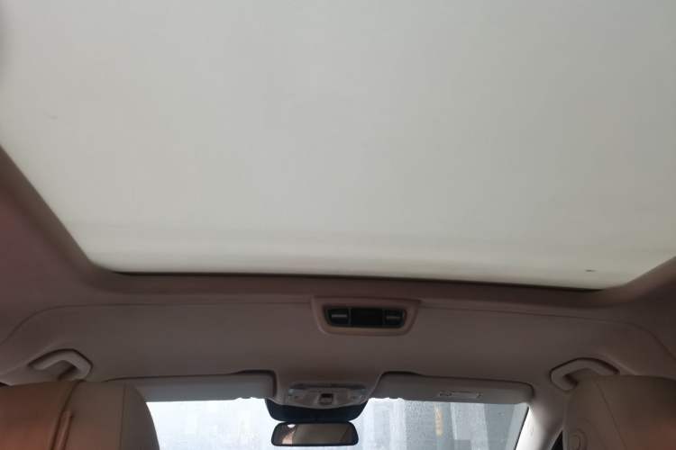 Used Mercedes-Benz V-Class 2018 V 260 L Prestige Extended Version China VI Headliner