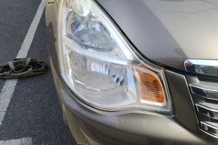 Used Nissan Sylphy 2018 Classic 1.6XE Manual Comfort Edition Right Front Headlight