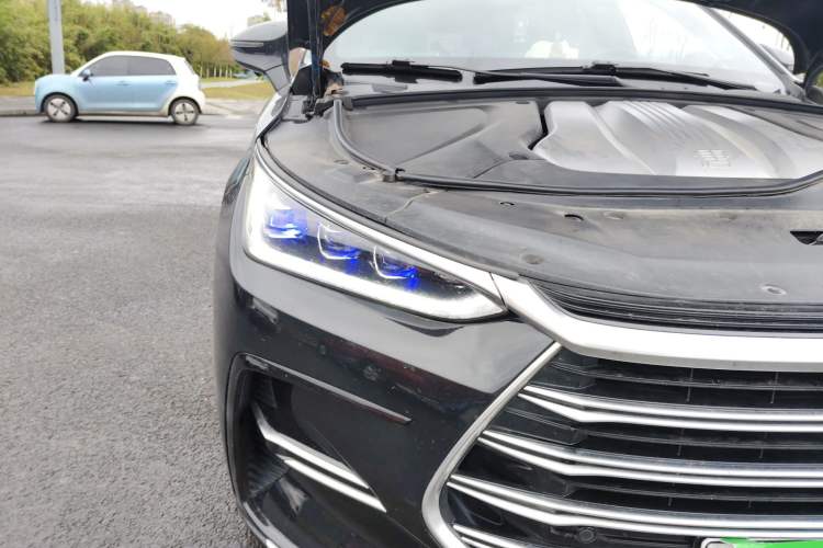 Used BYD Tang New Energy 2021 DM 2.0T Four-Wheel Drive High-Performance Flagship Model
