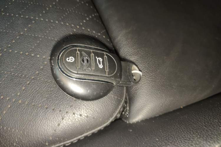 Used MINI 2018 1.5T COOPER Racing Driver Interior 1