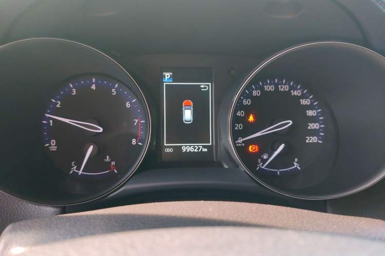 Used Toyota IZOA 2018 2.0L Yichi Version China VI Standard