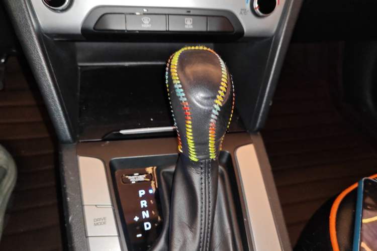 Used Hyundai Elantra (6th Generation / Lingdong) 2016 1.6L Automatic ZhiXuan – Elite Version