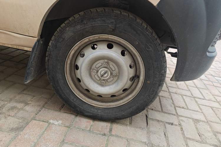 Used Jinbei Hiace X30 2024 1.5L Wealthy Van Model 2/5 Seats
