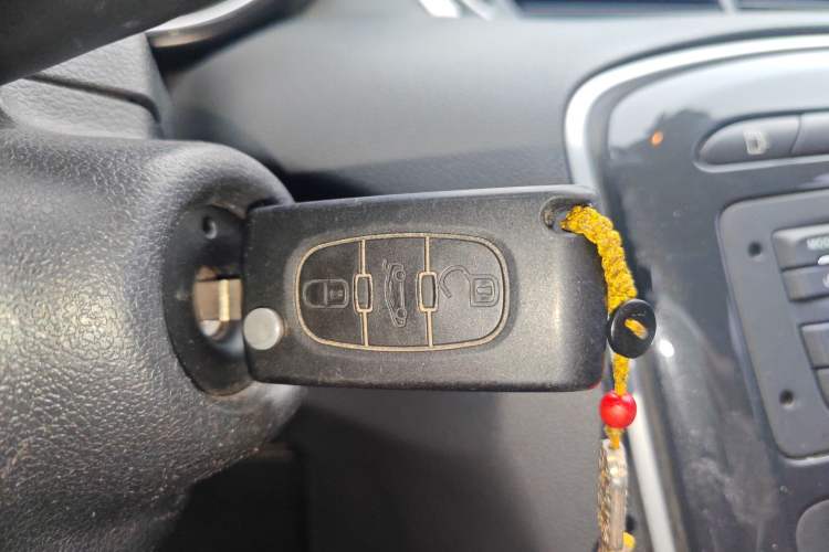 Used Peugeot 308 2014 Enjoyment Edition Classic 1.6L Automatic Fashion Model Vehicle Key