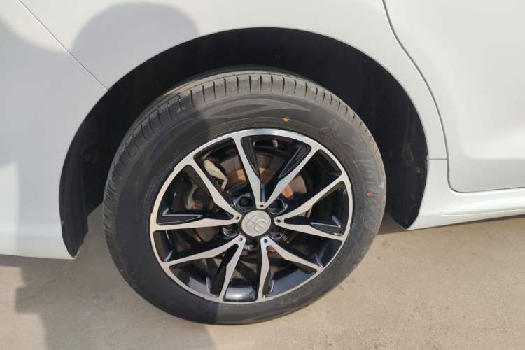 Used BYD Song MAX 2017 1.5T Manual Smart Connect Luxury 7-Seater
