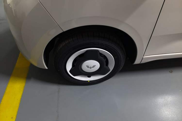 Used Wuling Hongguang MINIEV 2024 3rd Generation 215km Youth Edition
