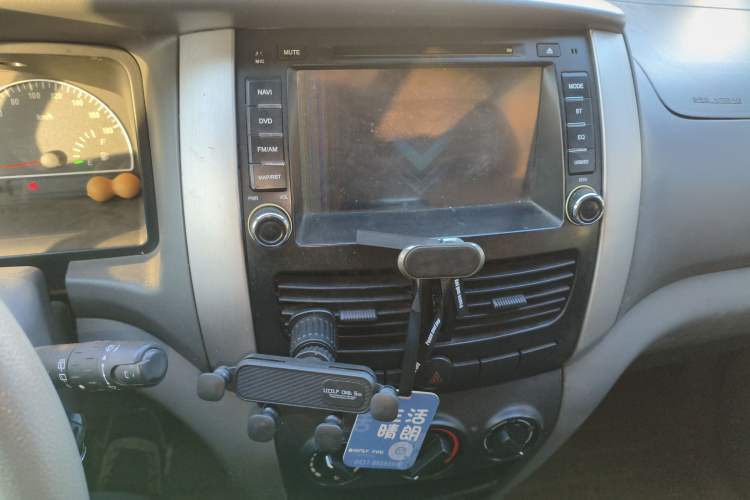 Used Dongfeng Shuaike 2011 1.6L Manual Luxury 7-Seater