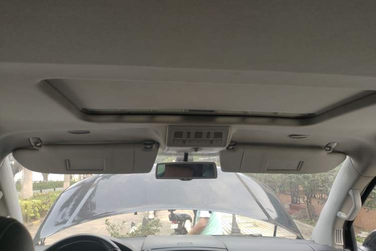 Used Volkswagen Multivan 2012 2.0 TSI Two-Wheel-Drive Luxury Edition
