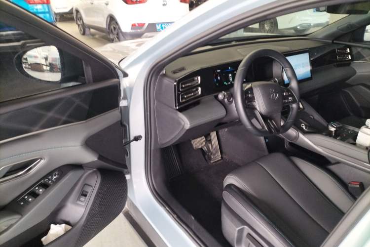 Used BYD Qin L 2024 DM-i 80KM Leading Model Driver Seat