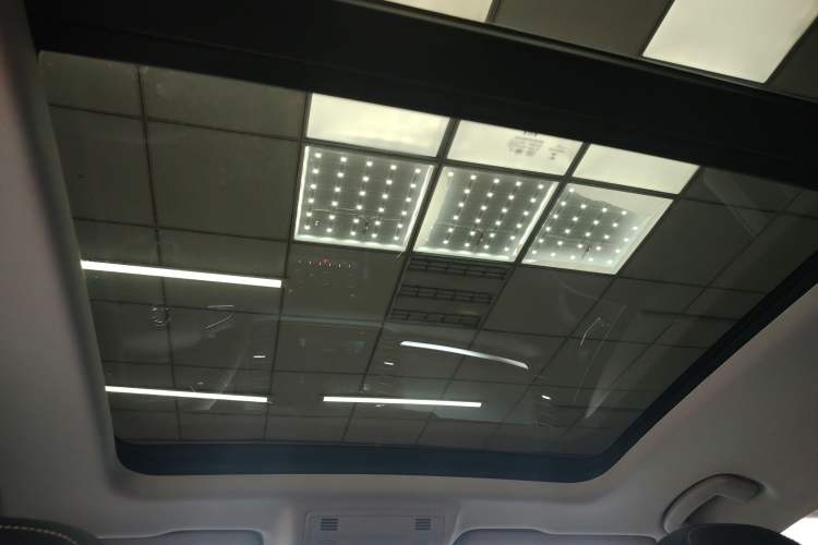 Used Skoda Karoq 2019 TSI280 SmartDrive Luxury Edition China V Standard Headliner