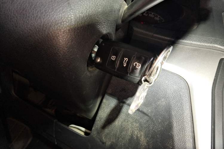 Used Volkswagen Lavida 2015 1.6L Automatic Fashion Edition Vehicle Key