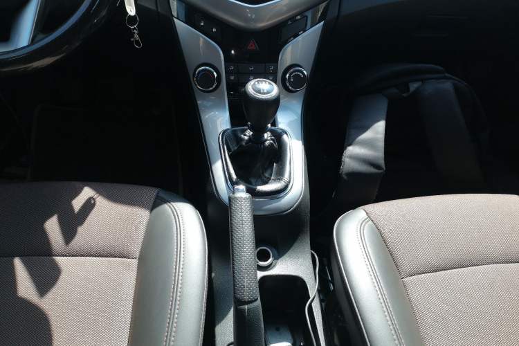 Used Chevrolet Cruze 2013 Hatchback 1.6L Manual Luxury Model