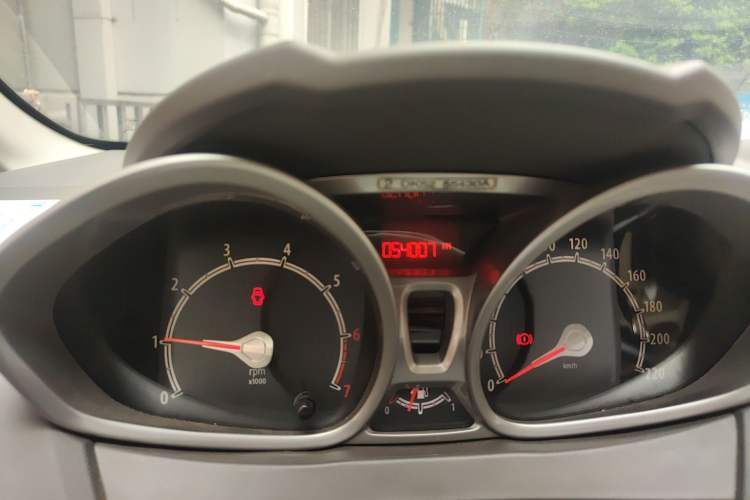 Used Ford Fiesta 2011 Hatchback 1.5L Manual Fashion Edition Odometer Close Up