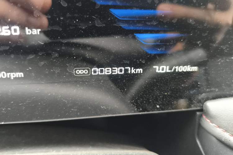 Used Roewe i5 2023 1.5L Manual Comfort Edition Odometer Close Up