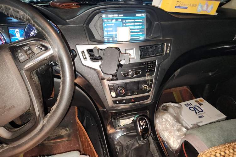 Used Foday Landfort 2017 1.9T Diesel Manual Two-Wheel Drive Flagship Edition 7 Seats