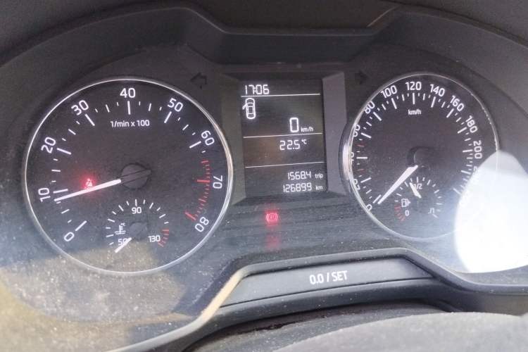 Used Skoda Octavia 2015 1.6L Manual Eado Edition Instrument Cluster