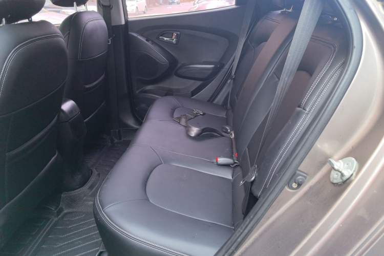 Used Hyundai ix35 2015 2.0L Automatic 2WD Comfort Edition China V Standard