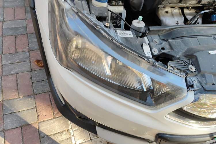 Used Citroen C-Quatre 2013 Facelifted CROSS 1.6L Automatic Right Front Headlight